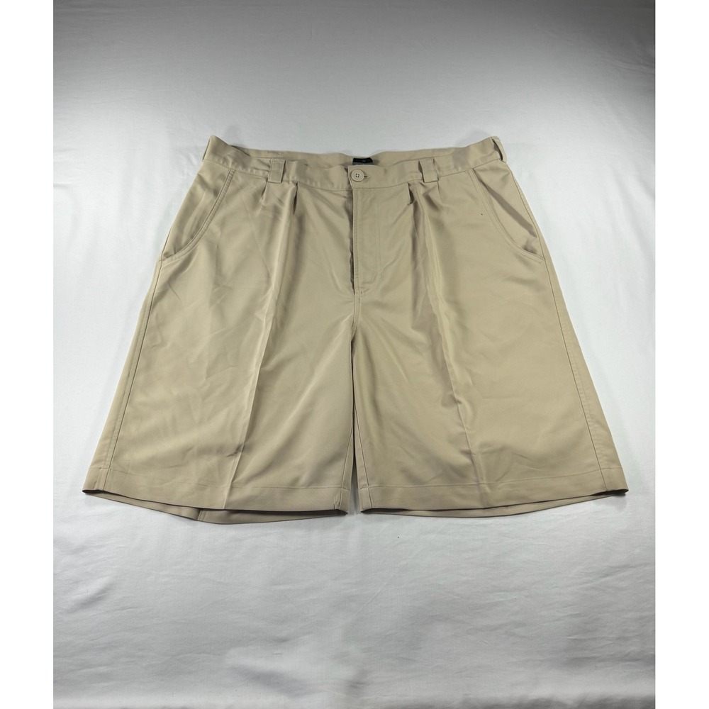 Under Armour Golf Shorts Mens 36 Tan Khaki Pleated Performance Athletic Casual